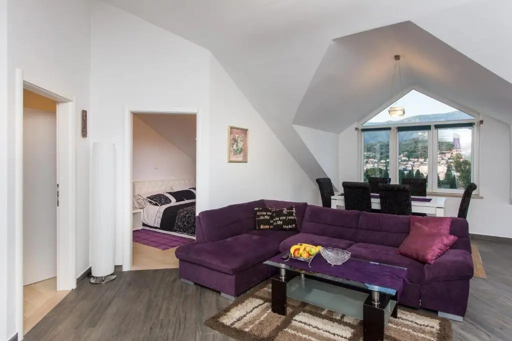 Apartments Laledo