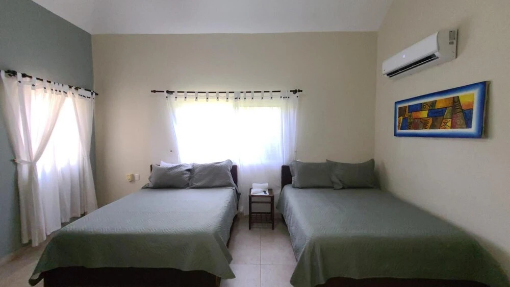 Villa Hermosa Spacious Villa Close Downtown