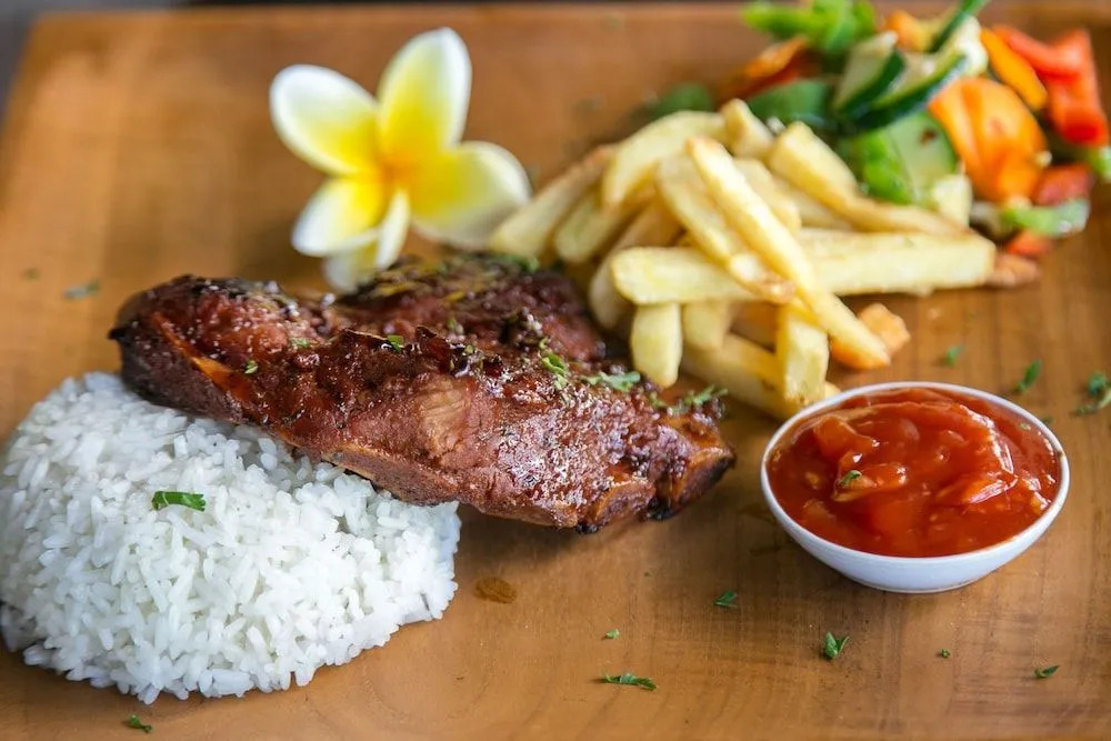 LaBomie Uluwatu