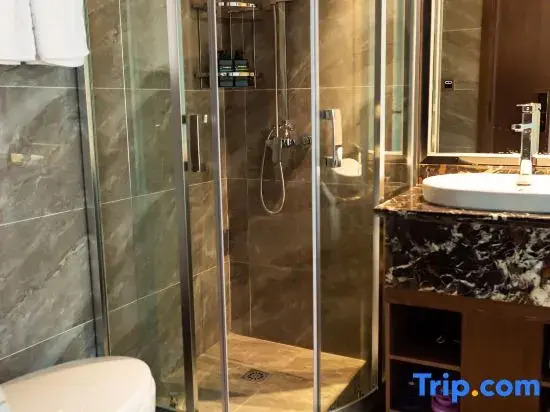 Chongqing Jingrunxin Business Hotel (Shengquansi Subway Station Wanda Plaza)