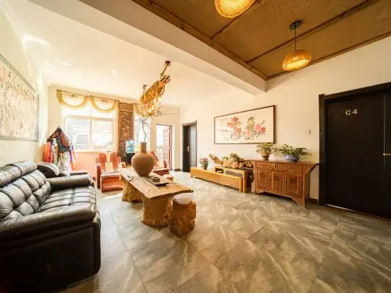 DaLi·Flowers bloom that year raditional garden experience homestay (Ancient City Branch)