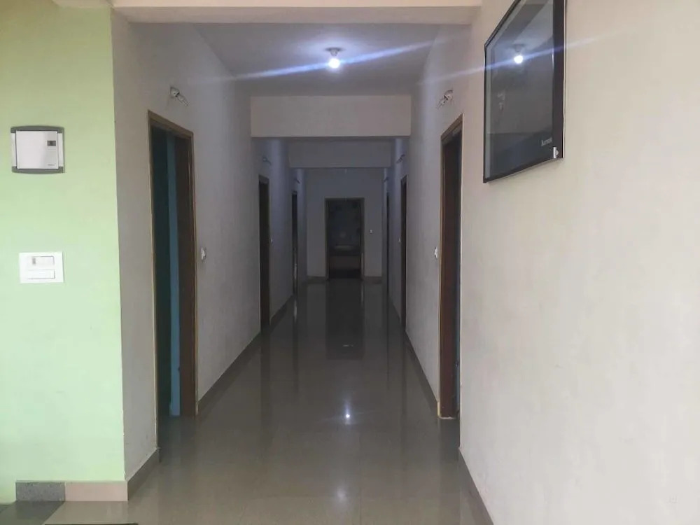 Iroomz Shanthana Residency