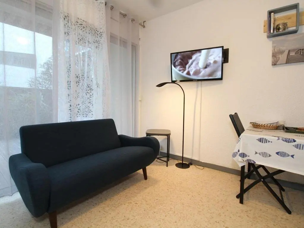 Appartement Balaruc-les-Bains, 1 pièce, 2 personnes - FR-1-553-128