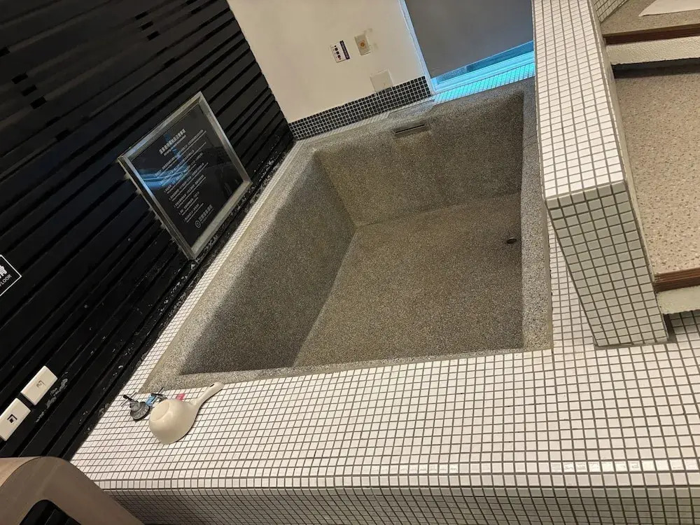 Jiaoxi Hot Spring Hotel