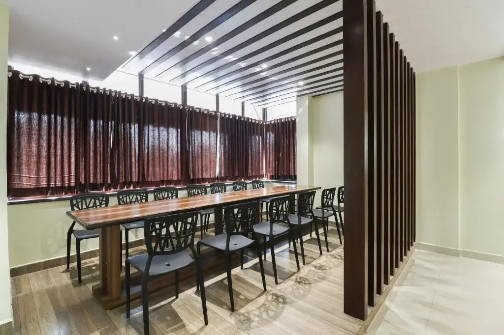 Hotel 7th Heaven by OYO Rooms