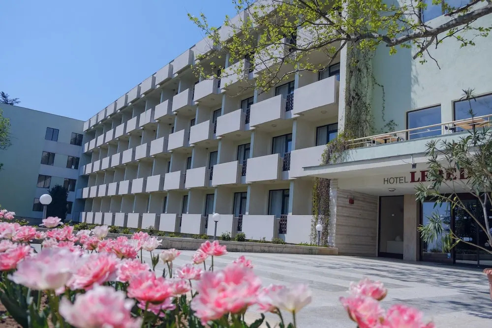 Hotel Lebed
