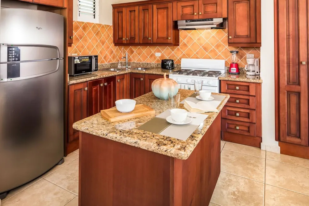 Apt Jasmine Ocean Village