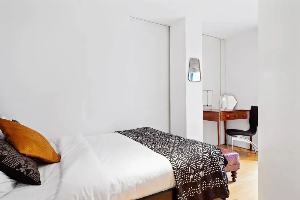 Beautiful 2bdr/2bath Apt in Mayfair, 3mins to Tube