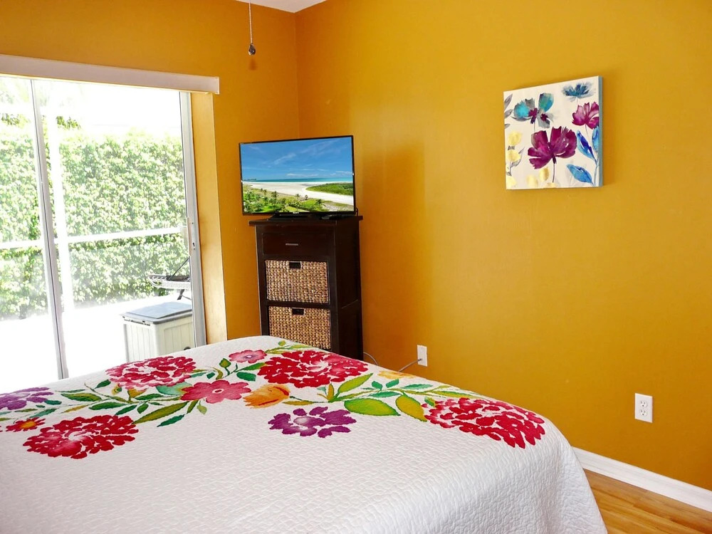 Pet-friendly Home With Pool and Steps to Beach/food