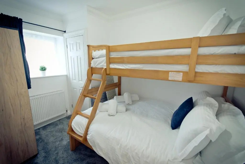 Top View 2 Bedroom Apartments Plymouth