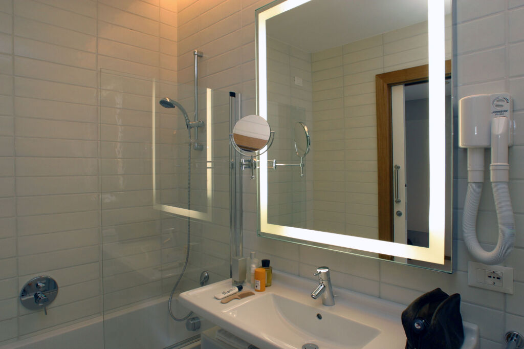 Rota Suites
