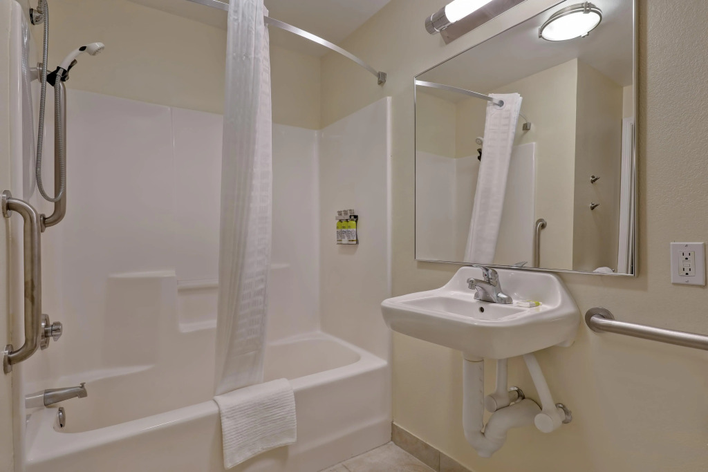 Candlewood Suites Indianapolis - South by IHG