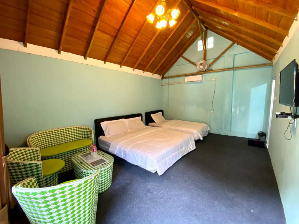 Waterpark & Villa Favour Pagar Alam RedPartner
