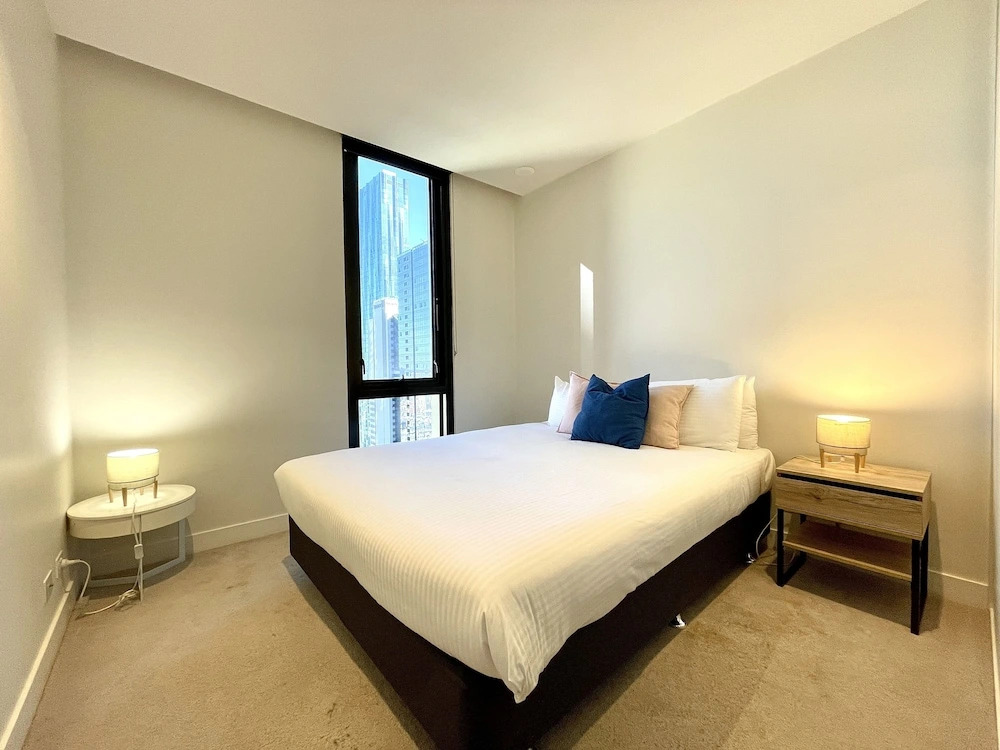 Readyset Apartments at Empire