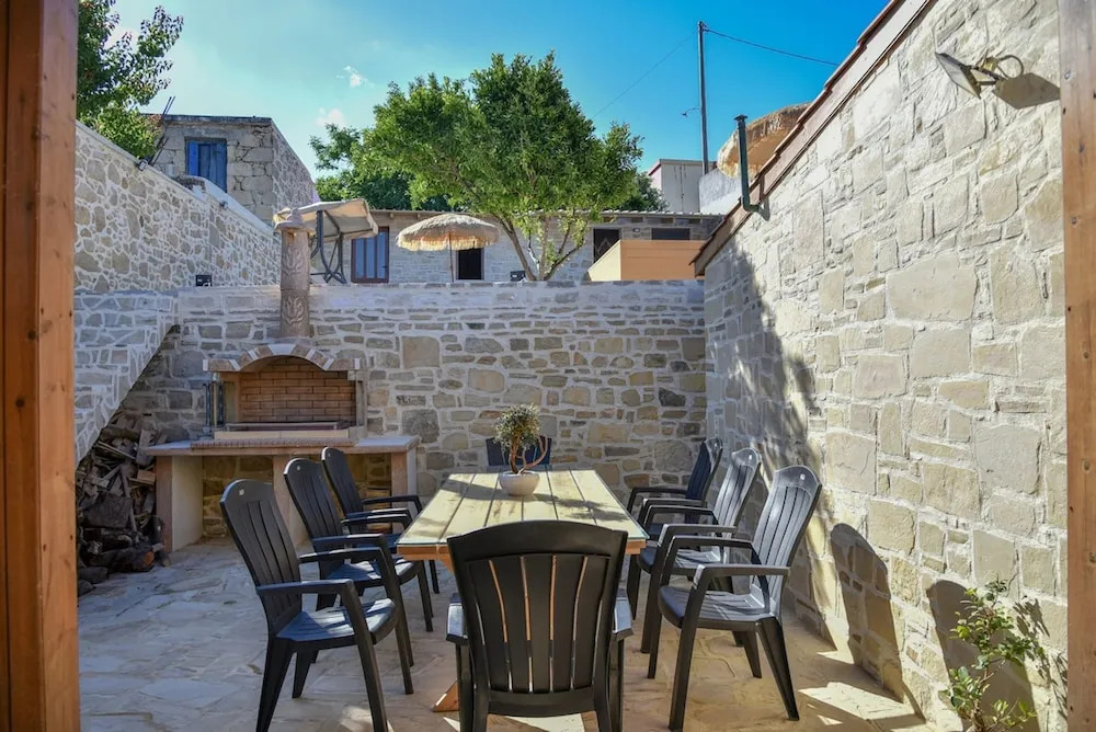 Villa 4 Season Poolside Paradise in Crete