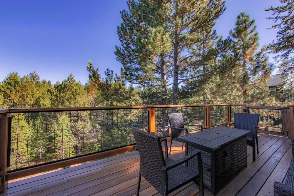 Bearfoot Lodge Near Fishing and Hiking
