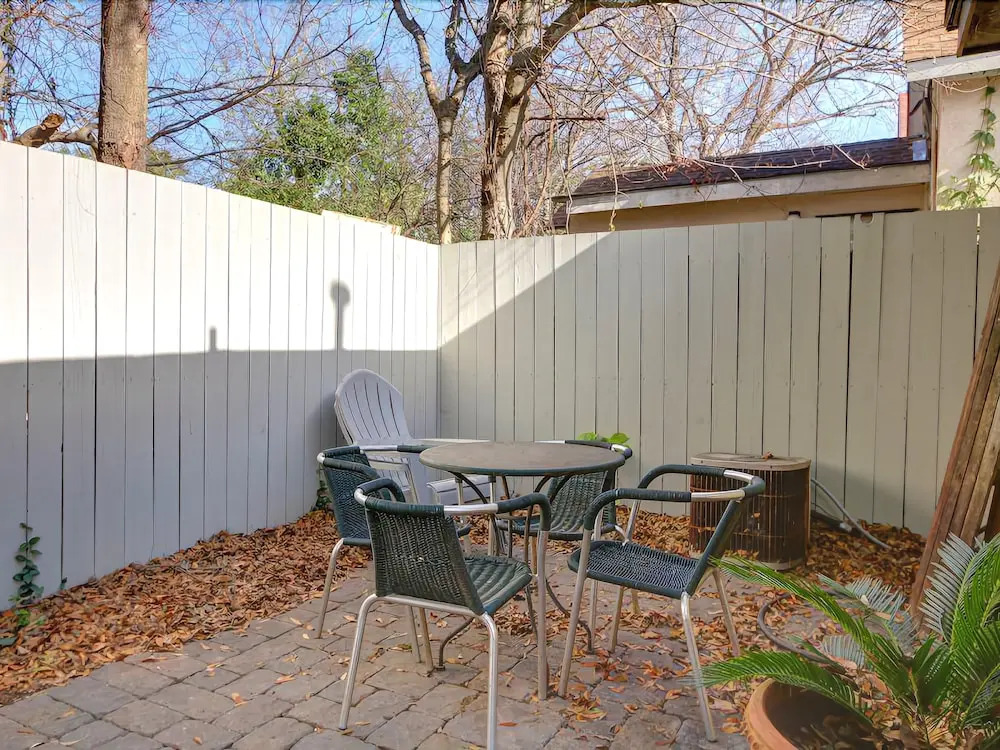 Nicoll Street Retreat