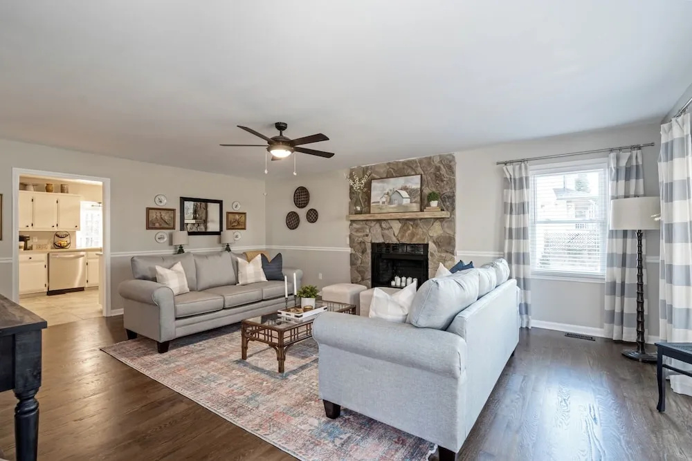 Decked Out Getaway Pine MTN Trail, Pet Friendly