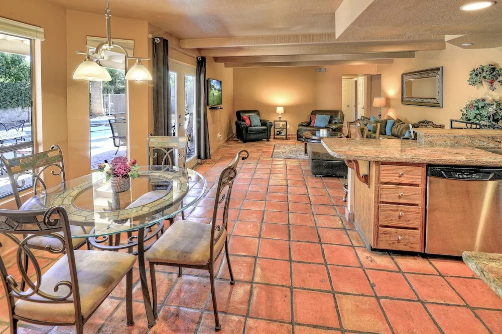 Redfield - 3 Bedroom Home - Scottsdale