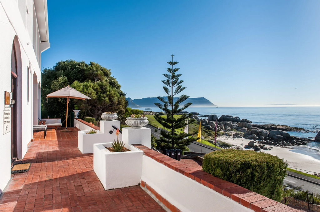 Whale View Manor & Spa