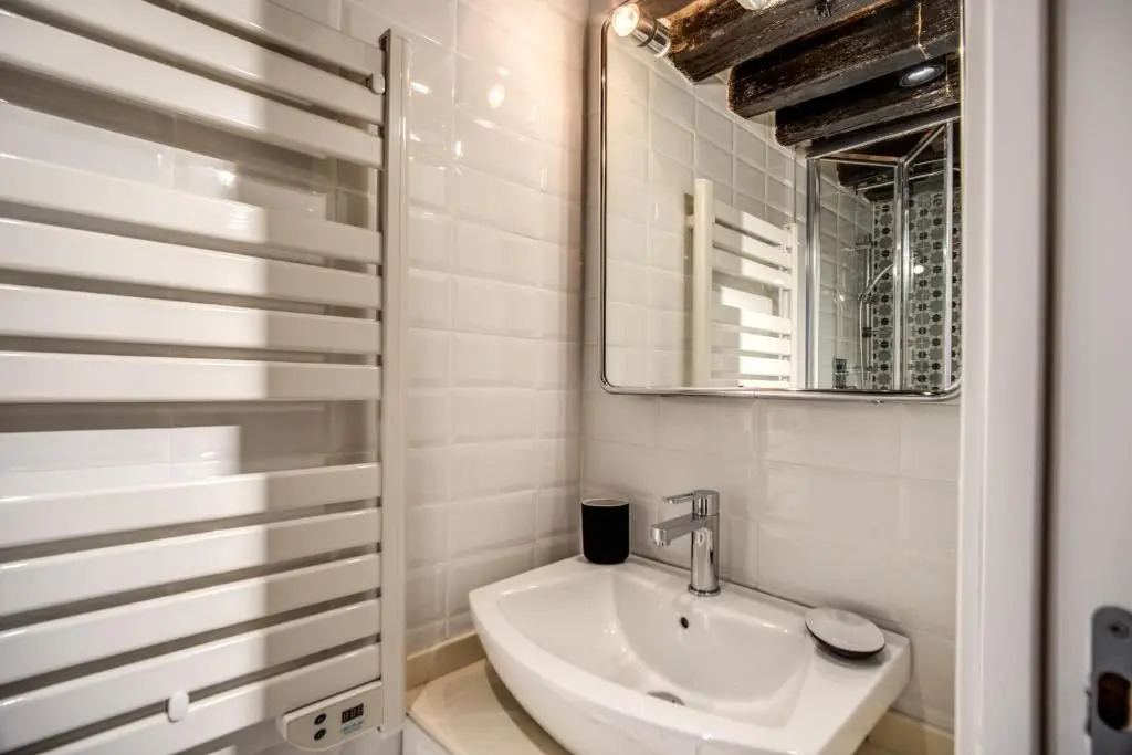 Cartari Apartment