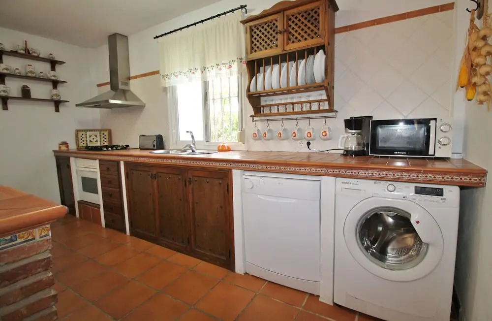 1053 Villa Seral