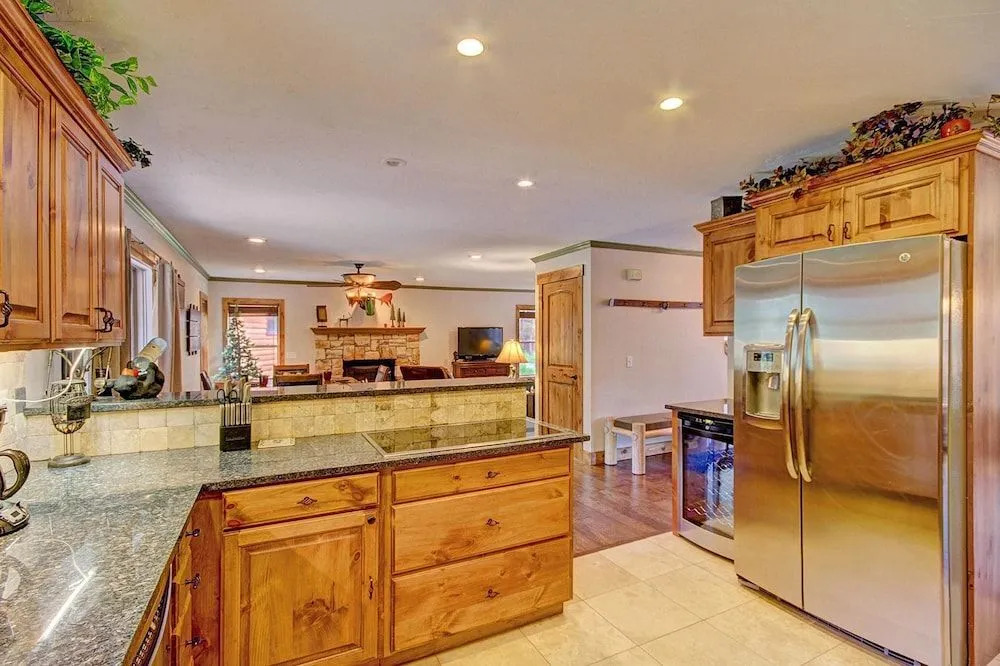 Grey Squirrel Lodge