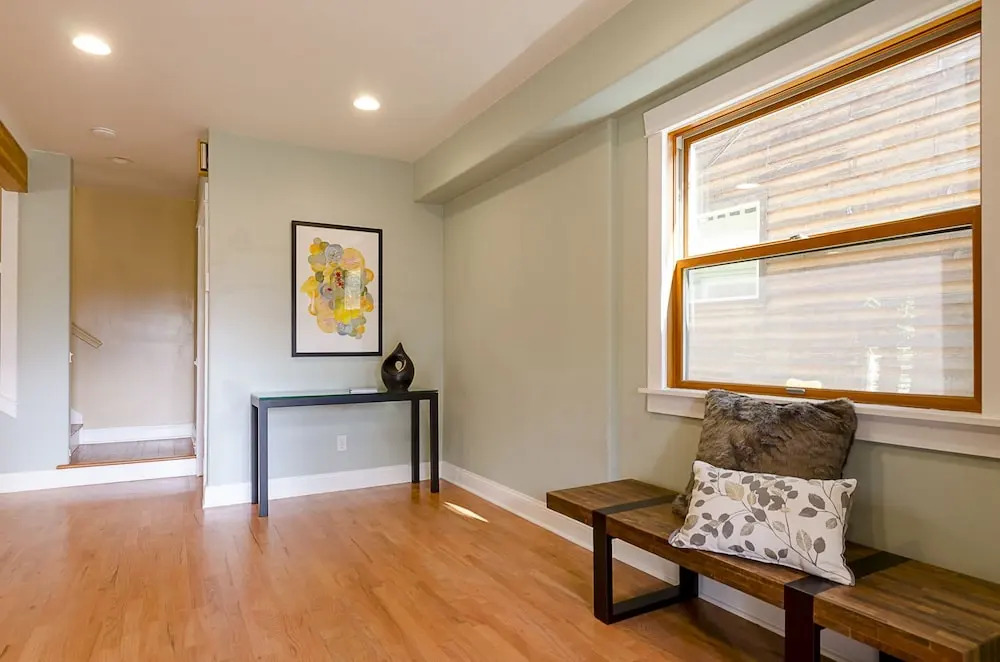 Sleeps 16 Luxurious 6BR Seattle Home