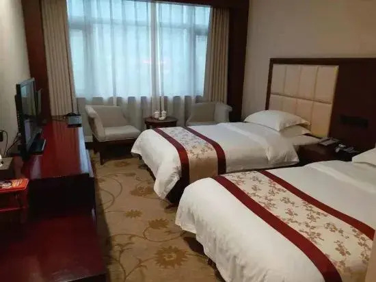 Runhua Junyue Hotel