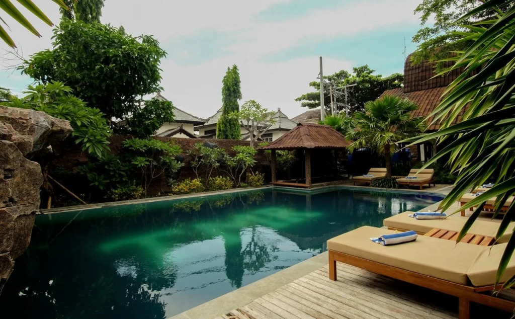 Gili Sands Hotel & Bar