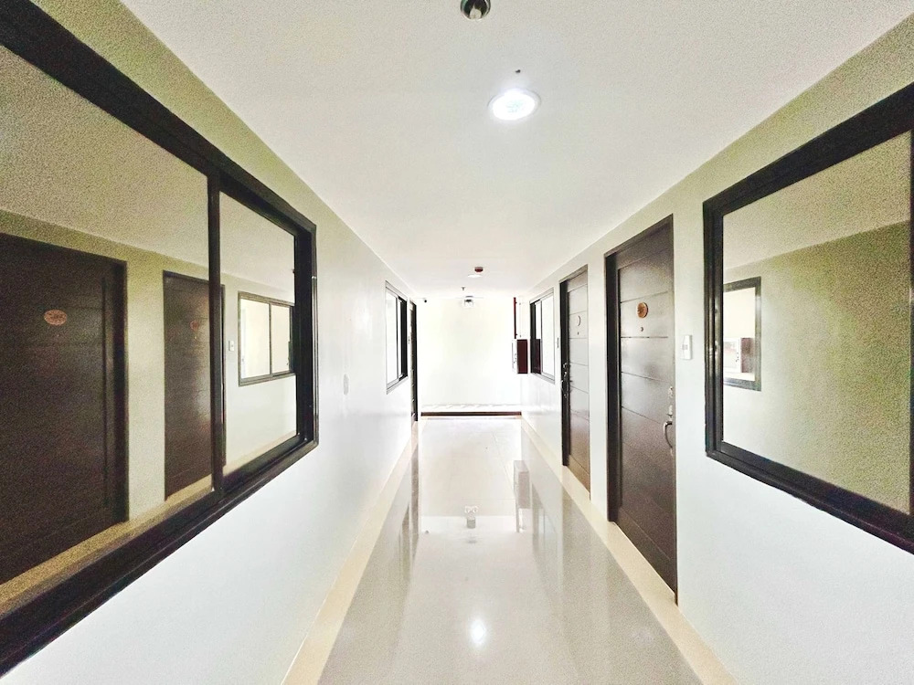 OYO 1045 Rayjan Apartelle
