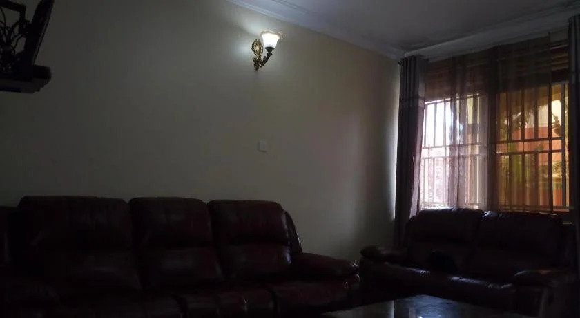 Homely Nest Hotel