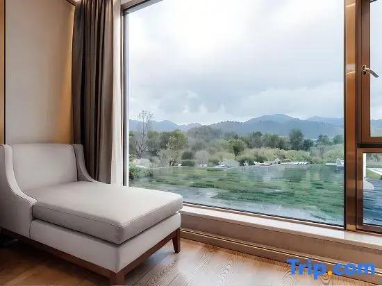 Yilong An'yun Hongcun  Wild Luxury Resort