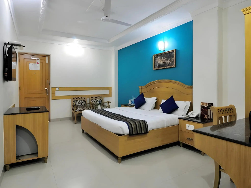 Hotel Maharaja Residency