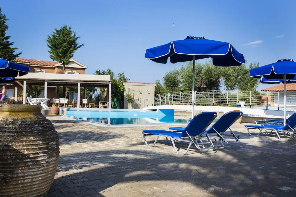 Olive Grove Studios & Apartments