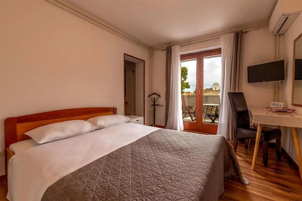 Apartments Val
