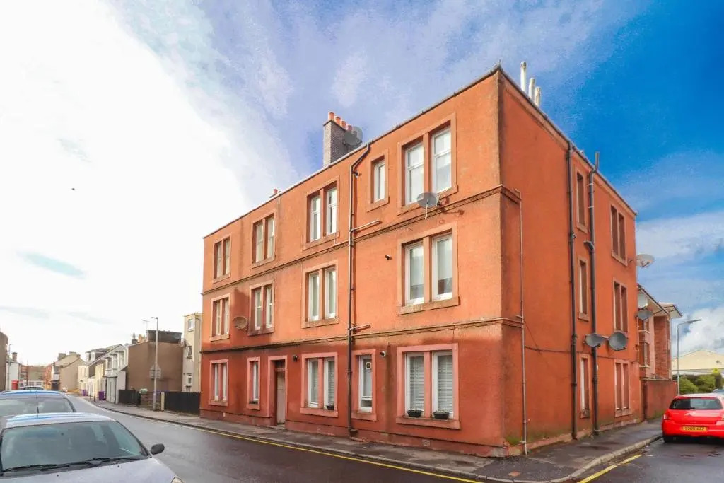 Largs Coastal Apartment