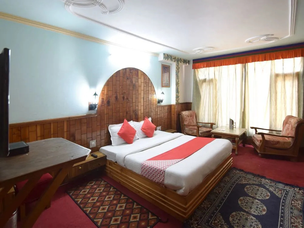 OYO 8643 Hotel Shambhala