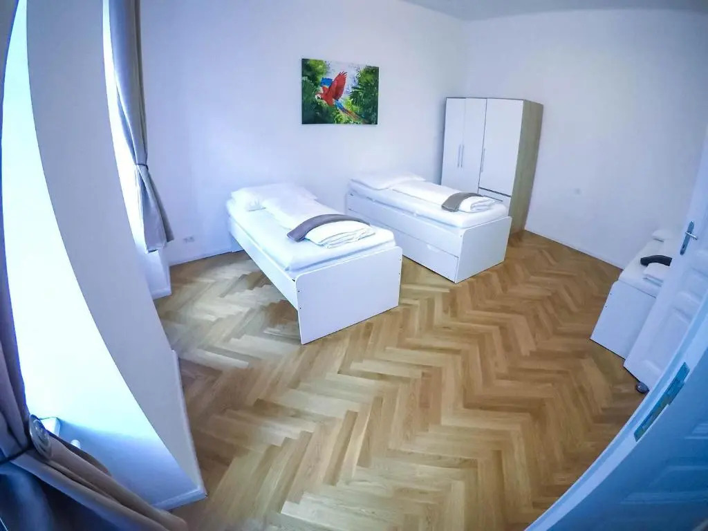 Raimond Apartment Ottakring Top 14