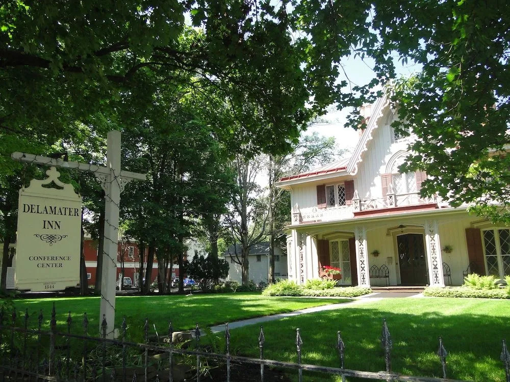Delamater Inn