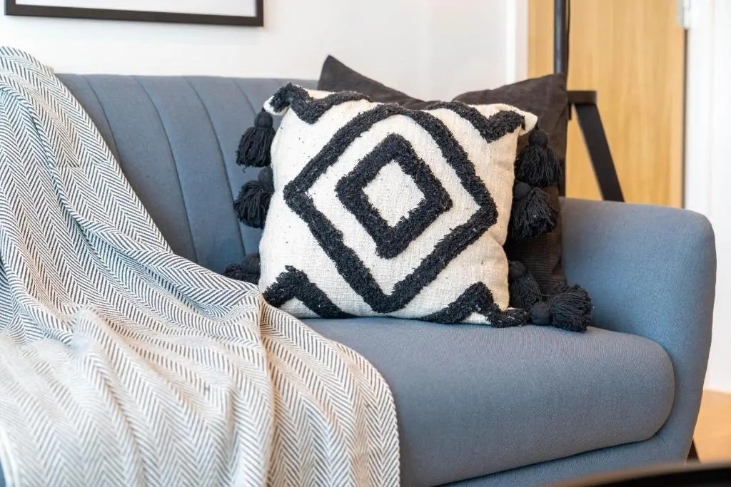 Deluxe 1 Bedroom Stylish Apartment - City Centre