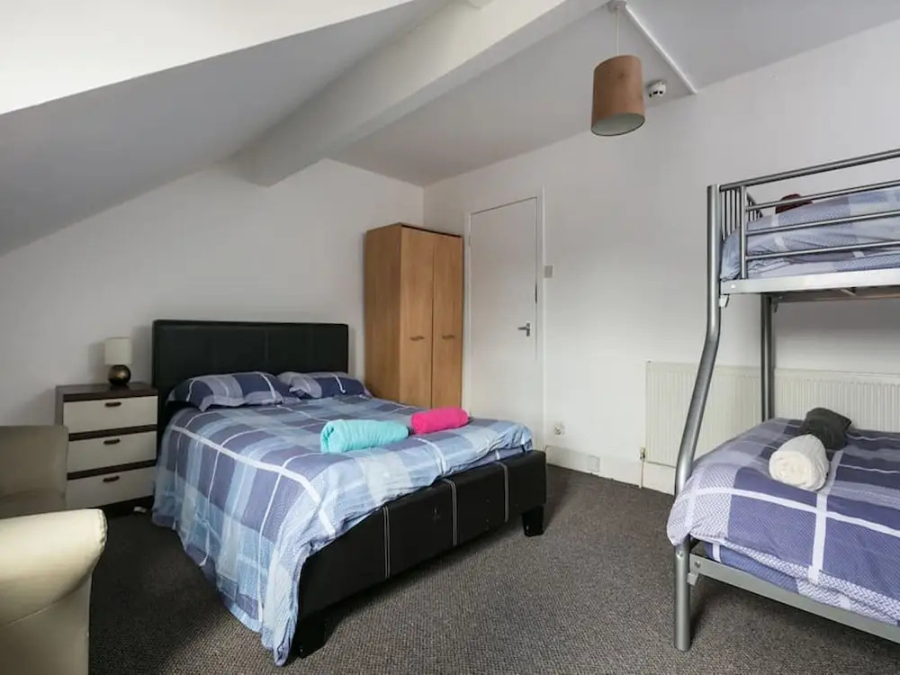 Short Term Shared R&R In Chorlton