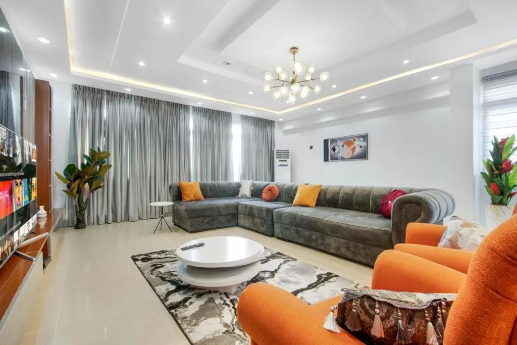 Luxury 3 bedroom waterfront apartment Lekki phase1