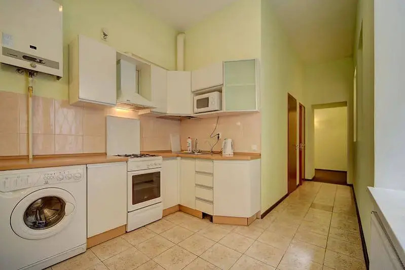 Stn Apartments Near Moskovsky Railway Station