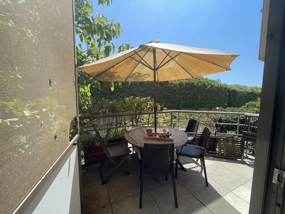 Duplex In Siwar,2 Minutes From Hotel Le Royal,1 Bedroom, Pool,generator Included