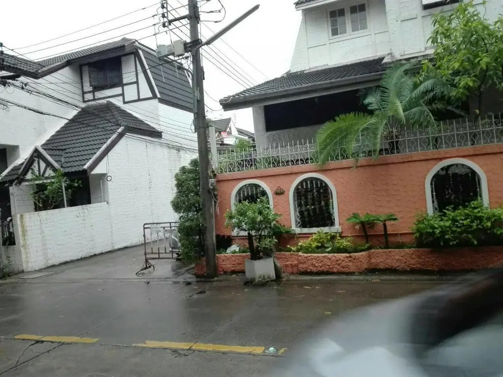 Baan Paan Sook - Unitato