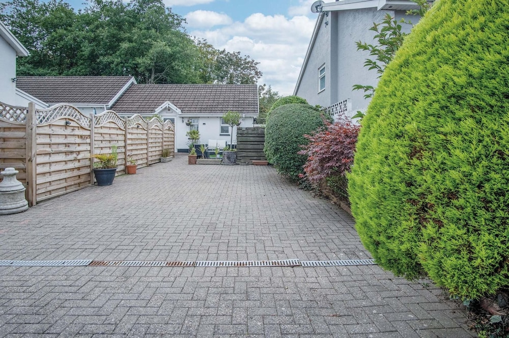 Rose Cottage - 3 Bed Cottage - New Hedges - Tenby