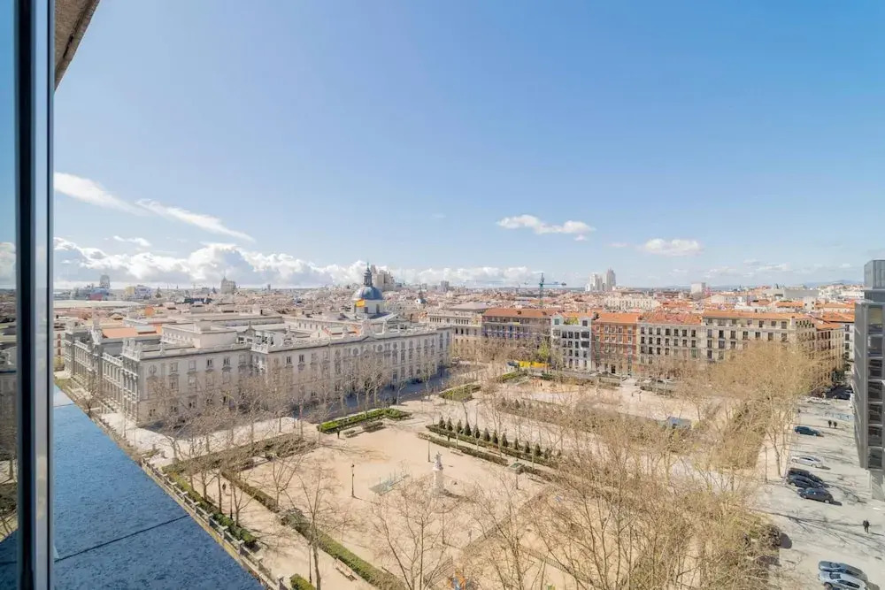 Colon 819 in Madrid With 1 Bedrooms and 1 Bathrooms