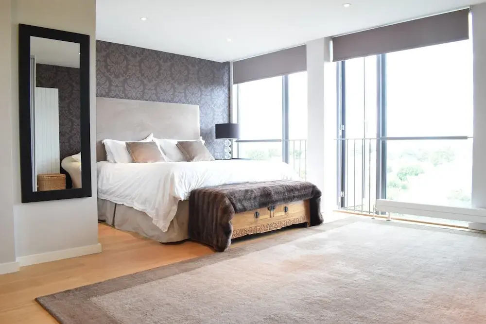Spacious 2 Bedroom Penthouse in Islington