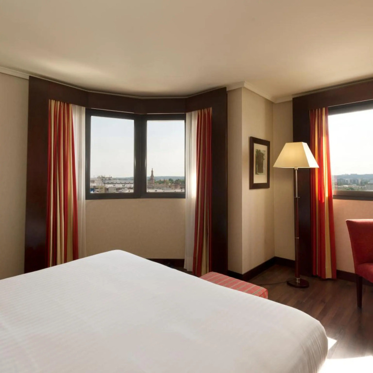 Hotel Sevilla Center